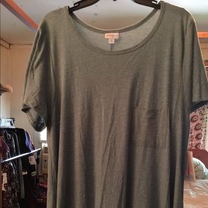Lularoe T-shirt material Carly